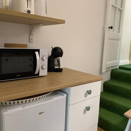 Gite La Petite Maison Guîtres Kültér fotó