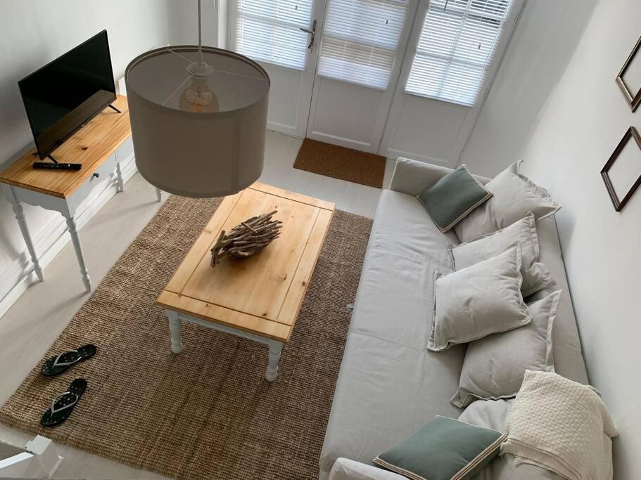 Gite La Petite Maison Guîtres Kültér fotó