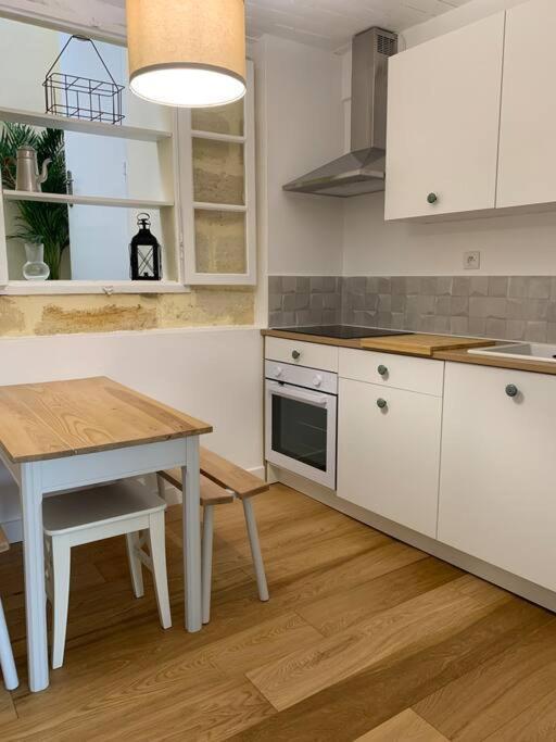 Gite La Petite Maison Guîtres Kültér fotó
