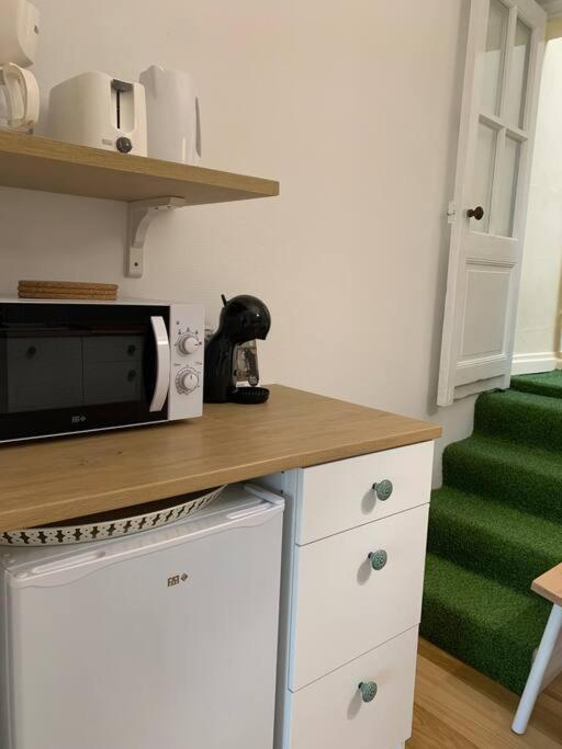 Gite La Petite Maison Guîtres Kültér fotó